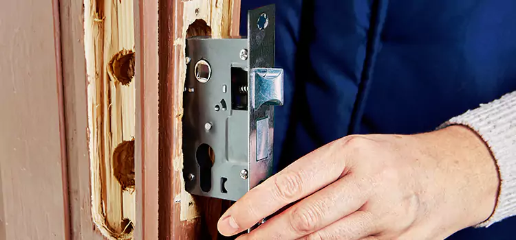 Garage Door Lock Replacement West Pensacola